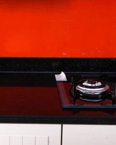 Стільниці з кварцевого каменю Vicostone BC1000