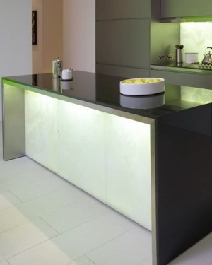 Стільниці з кварцевого каменю Vicostone BQ262